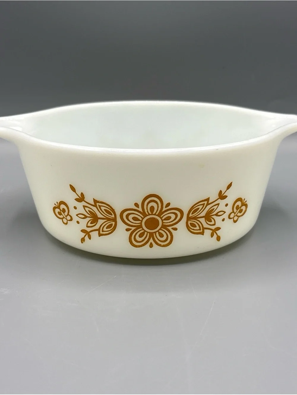 Vintage Pyrex 472 Casserole 1 1/2 Pint Butterfly Gold NO LID